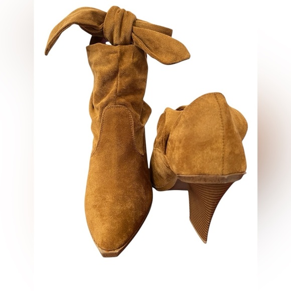 Just Fab Cognac Suede Tie Boots Women size 10 heel 4” Botas de mujer 4 pulgadas - Picture 1 of 3